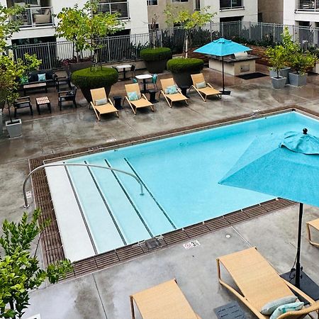 The Clouds Aparthotel Los Angeles Exterior photo